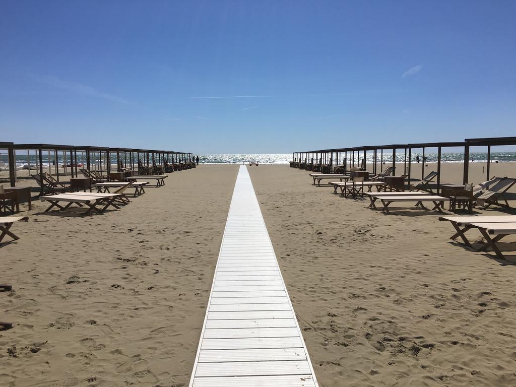 Stunning Apartment 300Mt By The Sea Forte Dei Marmi Cameră foto