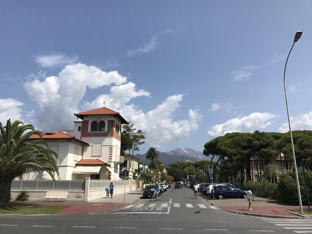 Stunning Apartment 300Mt By The Sea Forte Dei Marmi Cameră foto